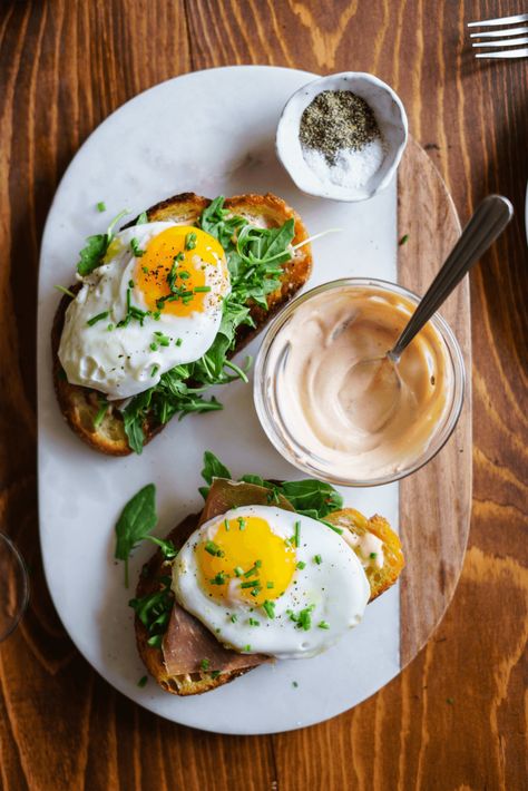 Essen, Sourdough Tartine, Egg Sandwich, Spring Brunch, Spicy Mayo, Food And Wine, Toast Recipes, Fried Egg, Italian Food