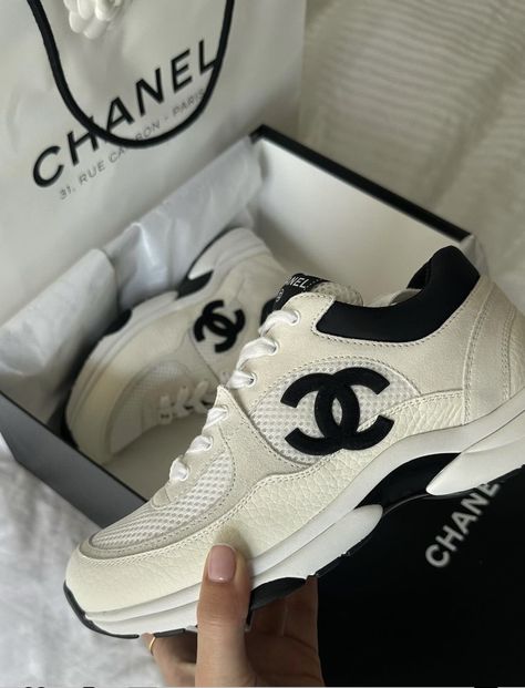 Chanel Tennis Shoes, Chanel Tennis, Chanel Trainers, Sneaker Plug, Cute Running Shoes, Lirika Matoshi, Winter Coat Outfits, Pretty Sneakers, Fresh Shoes