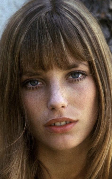 Layered Haircuts With Bangs, Paris Chic, Long Hair With Bangs, Jane Birkin, Jairzinho, Haircuts With Bangs, Beauty Icons, Layered Haircuts, It Girls