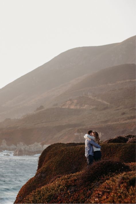 Do you want to have an adventure engagement photoshoot in California? Big Sur is a great location to take adventurous couples photos! Read this post for ideas and inspiration for your own Big Sur Engagement photoshoot Big Sur Engagement, California Beach Wedding, California Wedding Photography, Big Sur California, Beach Wedding Photography, Beach Wedding Photos, Lake Tahoe Weddings, Northern California Wedding, Elopement Photos