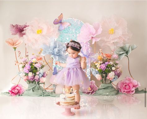 Cake Smash Fairy Theme, Butterfly Theme Baby Photoshoot, Fairy 1st Birthday Photoshoot, Cake Smash Girl Theme, Fairy Photoshoot Kids, Baby Fairy Photoshoot, Fairy First Birthday Photo Shoot, Fairy Theme Cake, Fairy Princess Cake