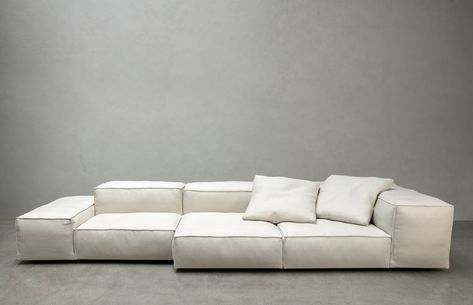 Extra Soft Sofa Cape Woolamai, Interior Reference, Sofa Layout, Low Sofa, Velvet Lounge Chair, Art Studio Design, Minimalist Sofa, White Couches, Big Sofas