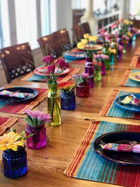 Host a Fiesta Bridal Brunch! The colors and decor will get the party started! #fiesta #fiestabridalbrunch #bridalbrunch #bridalshower #bridal #bride #wedding #cincodemayo #brunch Mexican Table Setting, Mexican Dinner Party, Brunch Quiche, Mexican Brunch, Mexican Bridal Showers, Fiesta Table, Mexican Party Decorations, Fiesta Bridal Shower, Mexican Table