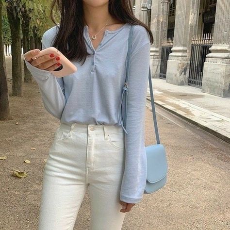 Blue Shirt Outfit Aesthetic, Korean Blue Outfit, Mode Pastel, Mode Ulzzang, Tokyo Street Fashion, Le Happy, Style Korea, Korean Casual Outfits, Mode Kpop