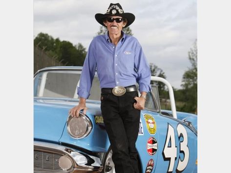 RICHARD PETTY     #43                     1957 OLDSMOBILE                    CONVERTIBLE Nascar Costume, Kyle Petty, Nascar Driver, Richard Petty, Nascar Cars, Nascar Race Cars, Chrysler Cars, Dodge Muscle Cars, Mopar Cars