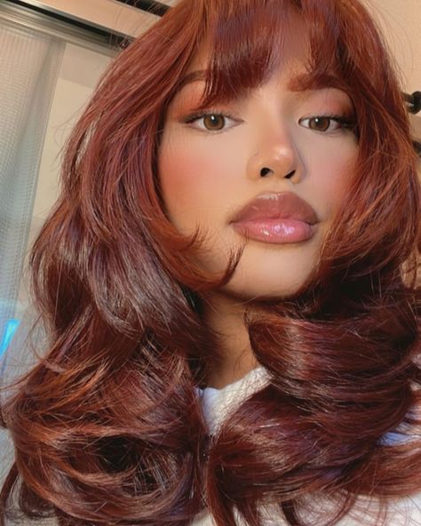 Latinas Red Hair, Red Hair Hazel Eyes, Monique Yvonne, Red Hair On Brown Skin, Latina Hair Color Ideas, Pamela Rose, Hair Color For Brown Skin, Cinnamon Hair, Red Hair Inspo