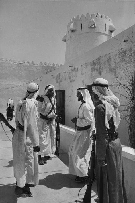 Abu Dhabi. 1968 Eerie Photography, History Uae, Saudi Men, Saudi Arabia Culture, Uae National Day, Arab Culture, Arabian Beauty, Arab Beauty, Eastern Art