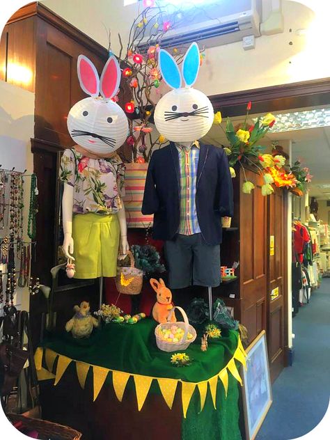 Top Twenty Charity Shop Window Displays 2019 – charityshopvm Charity Shop Display Ideas, Easter Window Display, Easter Window Decorations, Spring Displays, Spring Window Display, Easter Window, Summer Window Display, Merthyr Tydfil, Window Display Retail