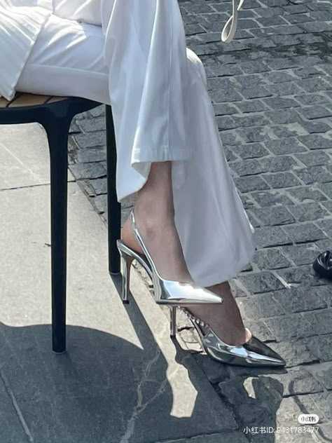 Heels Aesthetic Classy, Elegant Shoes Heels, Pretty Heels, Fashion Shoes Heels, Shoes Heels Classy, Heels Classy, Fancy Shoes, Girly Shoes, Aesthetic Shoes