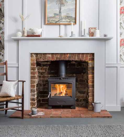 Free Standing Stove, Brown Brick Exterior, Wood Burner Fireplace, Wood Burning Stoves Living Room, Log Burner Fireplace, Log Burner Living Room, Boiler Stoves, Inset Stoves, Woodburning Stove