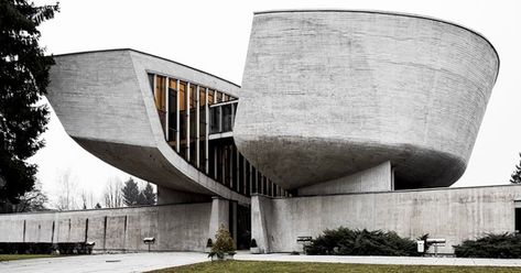 Sci Fi Architecture, Brutalism Architecture, Brutalist Buildings, Interesting Buildings, Brutalist Architecture, Building Structure, Futuristic Architecture, Brutalism, Modern Buildings