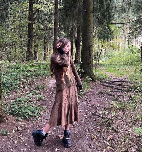 Forest Girl Outfit, Dark Fairy Core Outfits, Forest Girl Aesthetic, Forestcore Outfit, Grunge Fairy Aesthetic, Dark Fairy Core, Fairy Core Outfits, Clothing Board, Whimsical Dress