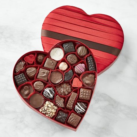 Habitually Chic® » Valentine’s Day Gift Guide for 2019 Rocky Mountain Chocolate Factory, Valentines Chocolate, Valintines Day, Sees Candies, Heart Gift Box, Valentines Gift Bags, Valentines Day Chocolates, Valentine Day Boxes, Valentine Chocolate