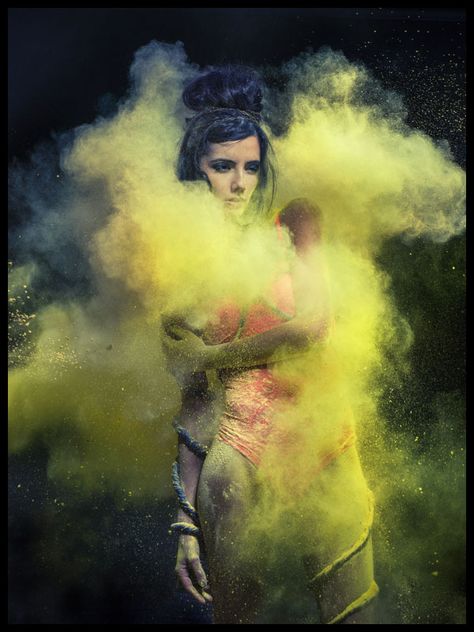 Hot Fashion Model Photography Inspiration for Holi Festival Paint Photoshoot, Holi Powder, Fashion Model Photography, Paint Photography, Powder Paint, Holi Festival, Photography Creative, Foto Art, Shoot Inspiration