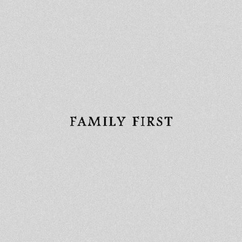 Family First Aesthetic, Cullen Family Aesthetic, Twin Brothers Aesthetic, Esme Cullen Aesthetic, Carlisle Cullen Aesthetic, Rilla Of Ingleside, Cullen Aesthetic, Esme Cullen, Rachel Price