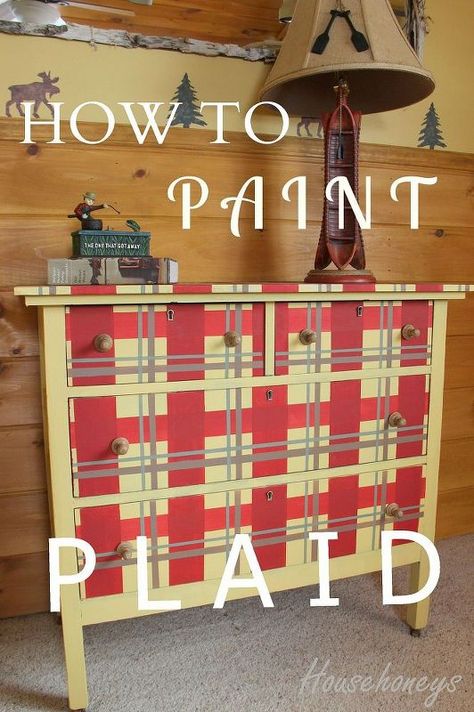 how to paint a plaid pattern on furniture, painted furniture Check Painting, Painting Plaid, Paint Plaid, Fancy Furniture, Pr Ideas, Plaid Diy, Paint Patterns, Furniture Flips, Painting Party