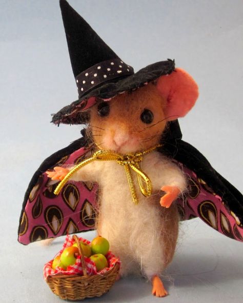 Needle Felted 1 12 Scale Witch Cabinet Mouse Halloween by Artist R J Andreae | eBay Witch Cabinet, Needle Felted Art, Halloween Witch Dolls, Happy Halloweenie, Felted Art, Felt Halloween, Witch Doll, Felt Mouse, Cute Mouse