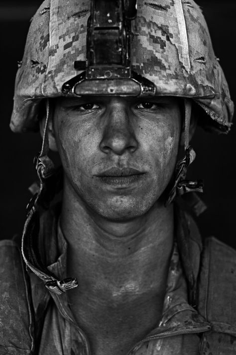 Portraits of soldiers: 21-year-old U.S. Marine Lcpl. Patrick “Sweetums” Stanborough in Helmand, Afghanistan, 2008 German Soldier, A Soldier, Military Outfit, National Portrait Gallery, Foto Art, American Soldiers, Human Face, Black And White Portraits, Portrait Gallery