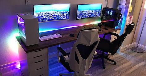 Gaming Computer Room, Gaming Desk Setup, Gamer Setup, Behind The Screen, Pc Gaming Setup, Computer Room, Relaxation Room, Gaming Room Setup, Led Stripes