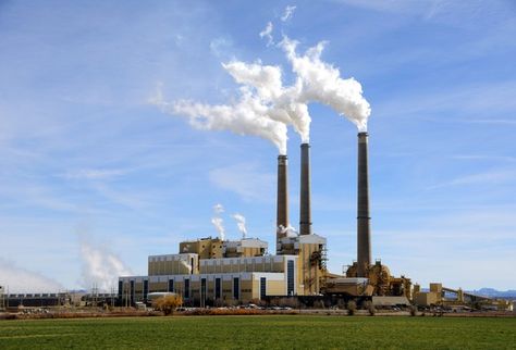 A coal power plant with smoke coming out of smokestacks. Coal Power Plant, Coal Plant, Solar Energy Diy, Positive News, Energy Crisis, Solar Energy System, Energy Bill, Energy System, Energy Sources