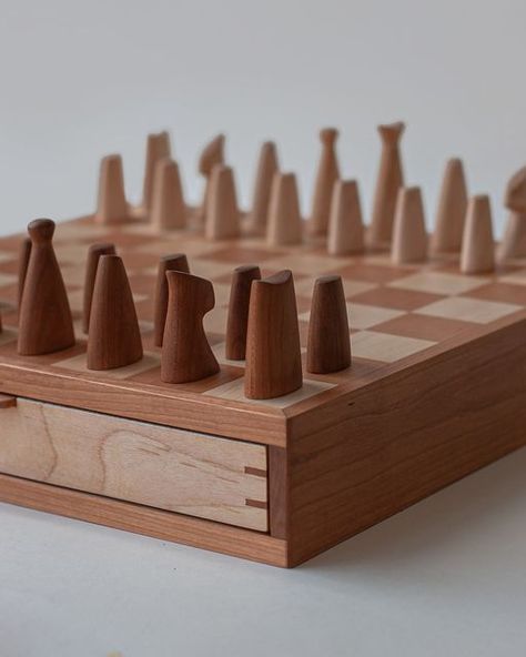 Diy Chess Set, Checkered Board, Wood Chess Board, Terrace Furniture, Chess Set Unique, Wood Chess Set, Wooden Chess Pieces, Wooden Chess Board, Wood Games