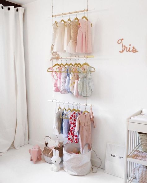 Baby Boutique Display, Baby Store Display, Kids Clothing Store Design, Room Clothes, Small Space Nursery, Clothing Store Displays, Baby Room Organization, Baby Storage, Clothing Store Design