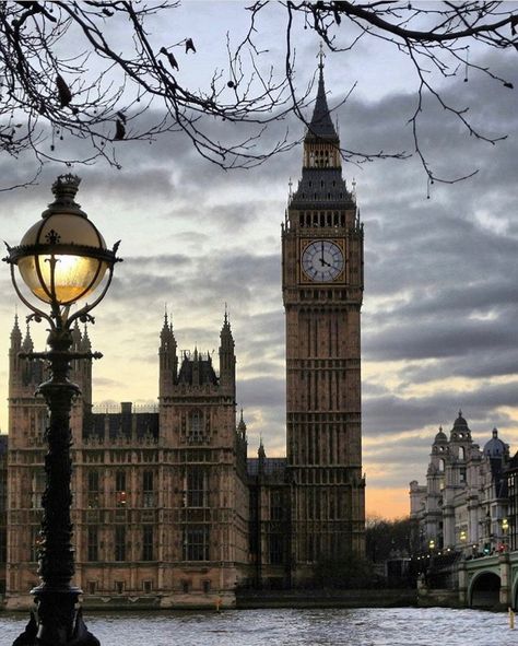 The Big Ben, London.- London Big Ben Aesthetic, Big Ben Aesthetic, Big Ben Photography, Places Aesthetic, London Big Ben, London Wallpaper, London Dreams, London Baby, Big Ben London