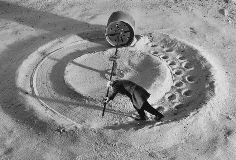 Gilbert Garcin, Daniel Richter, Andy Goldsworthy, Cindy Sherman, Powerful Images, Paris Photo, Art Happy, Oblivion, Human Condition