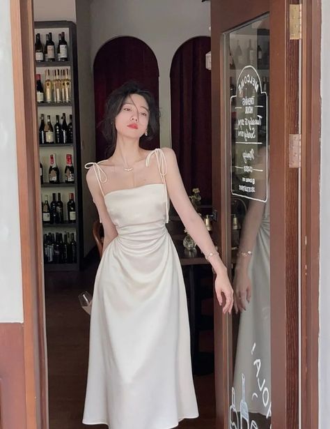 Korean Satin Dress, Satin Dresses Wedding, Korean Midi Dress, Grad Banquet, Prom Dresses Midi, Satin Dress Midi, Ulzzang Dress, Midi Dress Satin, Gaun Koktail