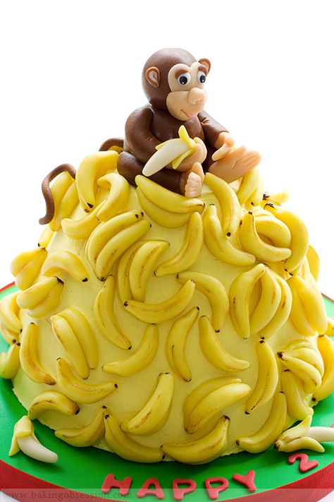 Curious George Cakes, Super Torte, Rodjendanske Torte, Cookies Cupcake, Monkey Cake, Monkey And Banana, Favorite Dessert Recipes, Crazy Cakes, Cupcake Cake