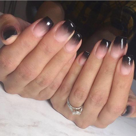 Nails Black Ombre, Natural Nail Shapes, Black Ombre Nails, Ombre Gel Nails, Faded Nails, Black Gel Nails, Ombre Manicure, Nail Looks, Ombre Acrylic Nails