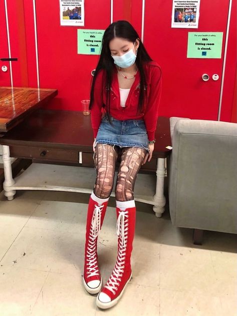 Converse Red Outfit, Distressed Tights, High Converse Outfit, Mall Goth Aesthetic, Red Converse Outfit, Converse Fits, Knee High Converse, Concert Outfit Fall, High Converse