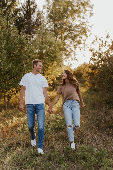 fall engagement pictures, fall engagement pictures outfits, fall engagement photos, fall engagement photos outfits, fall pictures, fall engagement outfits, fall engagement session, engagement pictures fall, engagement photos fall, midwest wedding photographer, iowa wedding photographer, iowa engagement pictures, iowa engagement photographer, south dakota wedding photographer, south dakota engagement photographer, engagement session poses, engagement pictures poses, cute couples poses Cute Outfits For Engagement Pictures, Couples Picture Outfit Ideas, Rustic Fall Engagement Pictures, Fall Colors Engagement Photos, Engagement Outfits Jeans, Cute Engagement Pictures Ideas Photo Poses, Couples Family Photos, Engagement Photos With Height Difference, Mountain Pictures Poses Couple