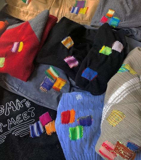 Melissa knits on Instagram: "I’ve been working so hard this past week, and have mended over 100 little patches on sweaters, jackets and everything in between. I have also pricked myself over 100 times. :,) BUT it was so worth it to see these baby’s come to life. Please tell your friends that we’re having a swap-meet this Sunday! Come get these vintage carhartt jackets and sweaters...They are made with love <3 ♥️ . . . . . . #visiblemending#mockmending #makdoandmend#darningloom#darning#knitwear# Darning Knitwear, Vintage Carhartt Jacket, Swap Meet, Carhartt Jackets, Visible Mending, Patch Work, Vintage Carhartt, Winter Glove, Worth It