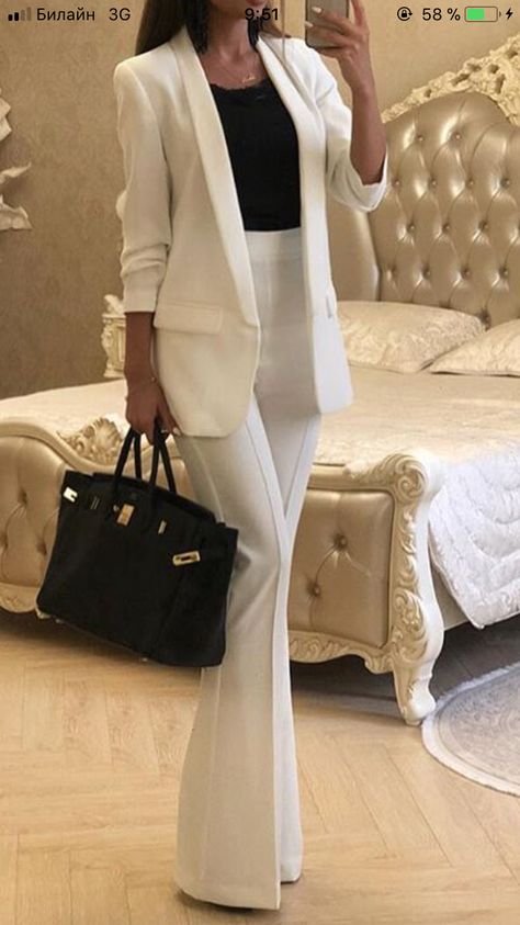 Lawyer Fashion, Business Outfits Women, Stylish Work Attire, White Suit, Business Casual Outfits For Work, Woman Suit Fashion, Classy Work Outfits, Stylish Work Outfits, Business Outfit