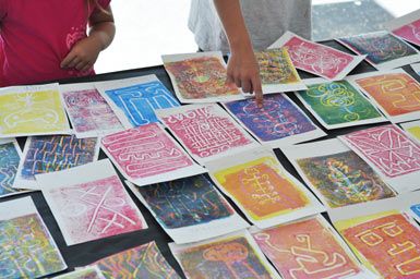 Kids Printmaking, Monotype Printmaking, Printmaking Projects, Gelli Printing, Eric Carle, Art Lessons Elementary, Art Classroom, Elementary Art, Childrens Art