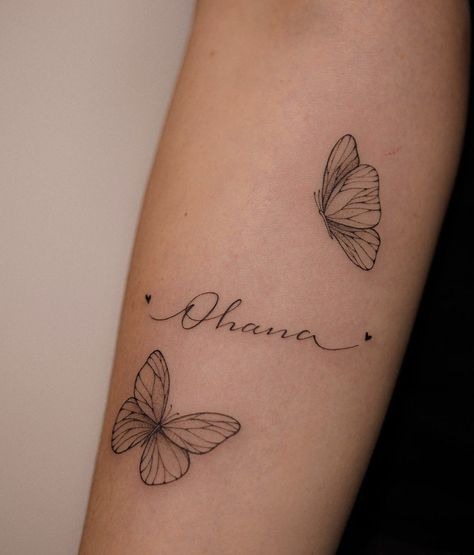 Tatoo Desings Girl, Tattoo Writing Styles, Butterfly Couple, Ohana Tattoo, Butterfly Tattoos On Arm, Small Girly Tattoos, Stitch Tattoo, Script Tattoo, Cursive Tattoos