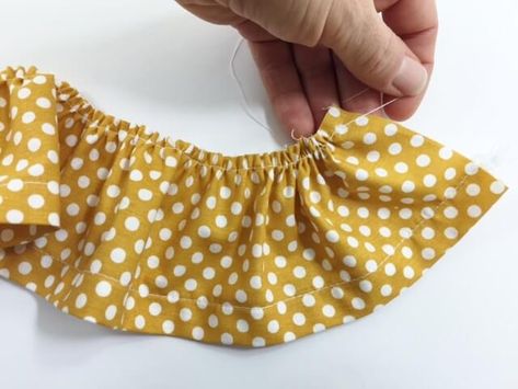 Domestic Skills, How To Make Ruffles, Sewing Ruffles, Sewing Bias Tape, Simple Sewing Tutorial, Diy Ruffle, Simple Sewing, Romper Pattern, Crochet Hook Set