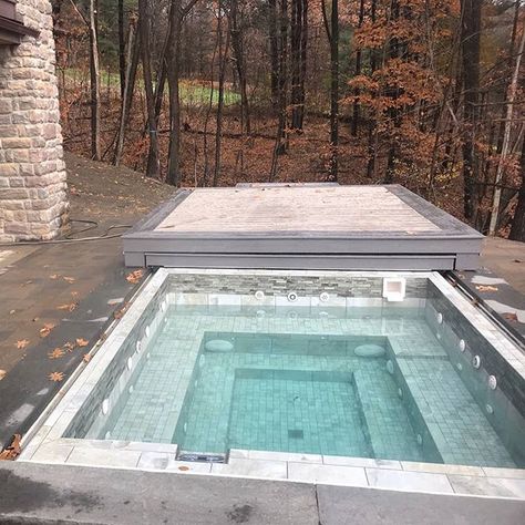 Cocktail Pool, Diy Hot Tub, Diy Swimming Pool, Pool Steps, Hot Tub Backyard, Small Pool Design, Pool Waterfall, Diy Pool, Small Pools