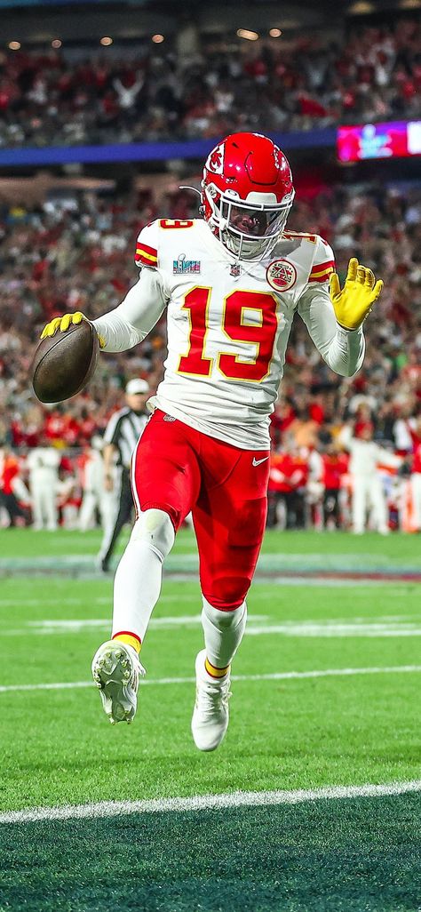 Kadarius Toney Chiefs, Nfl Players Wallpaper, Patrick Mahomes Wallpaper, Nfl Drip, Kansas City Chiefs Wallpaper, Kadarius Toney, American Football Cleats, Cool Football Pictures, Football Swag