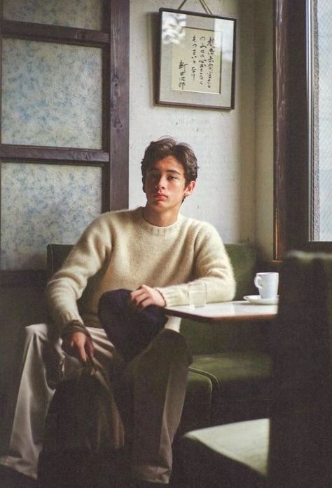 90s Fashion Men Outfits, Fashion Men Outfits, Mens Fall Outfits, 90s Fashion Men, Hot Sweater, Mens Outfit Inspiration, Old Money Style, Photography Poses For Men, Old Money Aesthetic