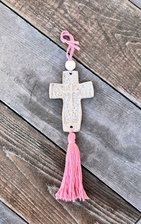 Christian Clay Projects, Clay Crosses Diy, Cross Ceramic, Clay Crosses Ceramics, Clay Cross, Ceramic Crosses, Cross Wall Decor, Diy Jewlery, Christian Crafts