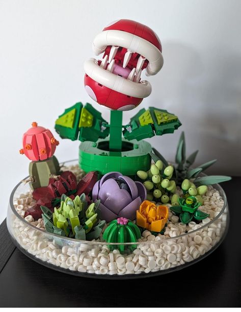 Lego Display Ideas, Lego Room Decor, Mario Crafts, Lego Decorations, Plant Display Ideas, Lego Sculptures, Lego Display, Lego Craft, Lego Creative