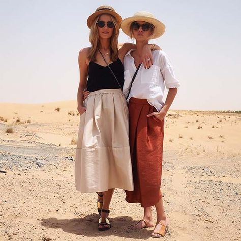 What To Wear In Dubai, Dubai Street Style, Egypt Outfits, Dubai Outfit, Desert Outfit, Morocco Trip, Safari Outfit, Dubai Outfits, Safari Outfits