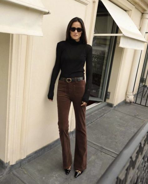 Brown Velvet Pants Outfit, Velour Pants Outfit, Velvet Pants Outfit, Brown Pants Outfit, Corduroy Pants Outfit, Five Jeans, Velour Pants, October 2, Brown Pants