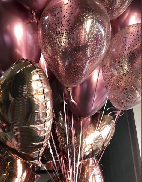 Birthday Baloon Aestethic, Baloon Aestethic, Payton Core, Birthday Wallpapers, Happy Birthday Ma, Coquette Birthday, Youngest Sister, Thirteenth Birthday, Rose Gold Theme