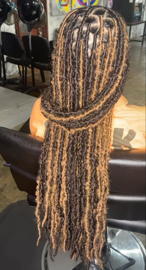 Soft Locs, Big Box Braids Hairstyles, Faux Locs Hairstyles, Box Braids Hairstyles For Black Women, Cute Braided Hairstyles, Braided Hairstyles For Teens, Cute Box Braids Hairstyles, Quick Braided Hairstyles, Protective Hairstyles Braids