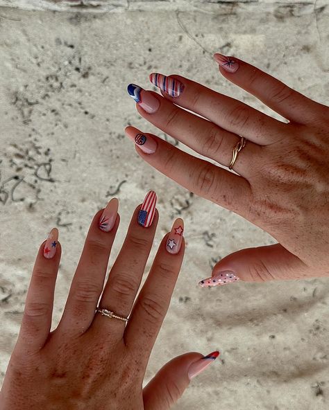 #fourthofjuly #4th #america #usa #independence #nails #usflag #flag #naildesign Usa Flag Nails, America Nails 4th Of July, Independence Nails, American Flag Nails, Ideas For My Birthday, Flag Nails, America Nails, America Birthday, Us Flags