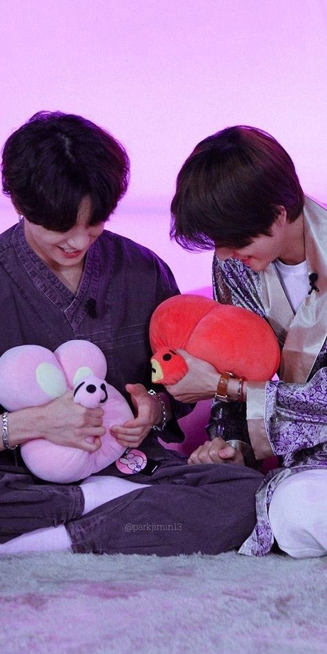 Army Baby, Thumb Tattoos, Bts Vkook, Spine Tattoos, Bts Aesthetic Pictures, Kim Taehyung Wallpaper, Komik Internet Fenomenleri, Tattoos Ideas, Bts Members