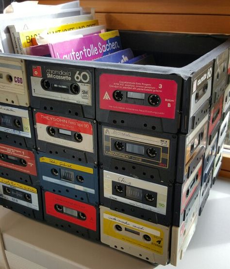 Cassette Tape Storage, Koti Diy, Tape Storage, Storage Crate, Upcycle Ideas, Crate Storage, Upcycled Materials, Cassette Tape, Dream House Decor